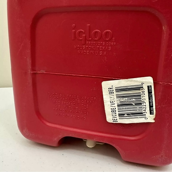 Vintage Igloo Beverage Cube Red 1 Gal/3.8 L Hot Cold Chest Cooler Made in USA - Picture 13 of 14
